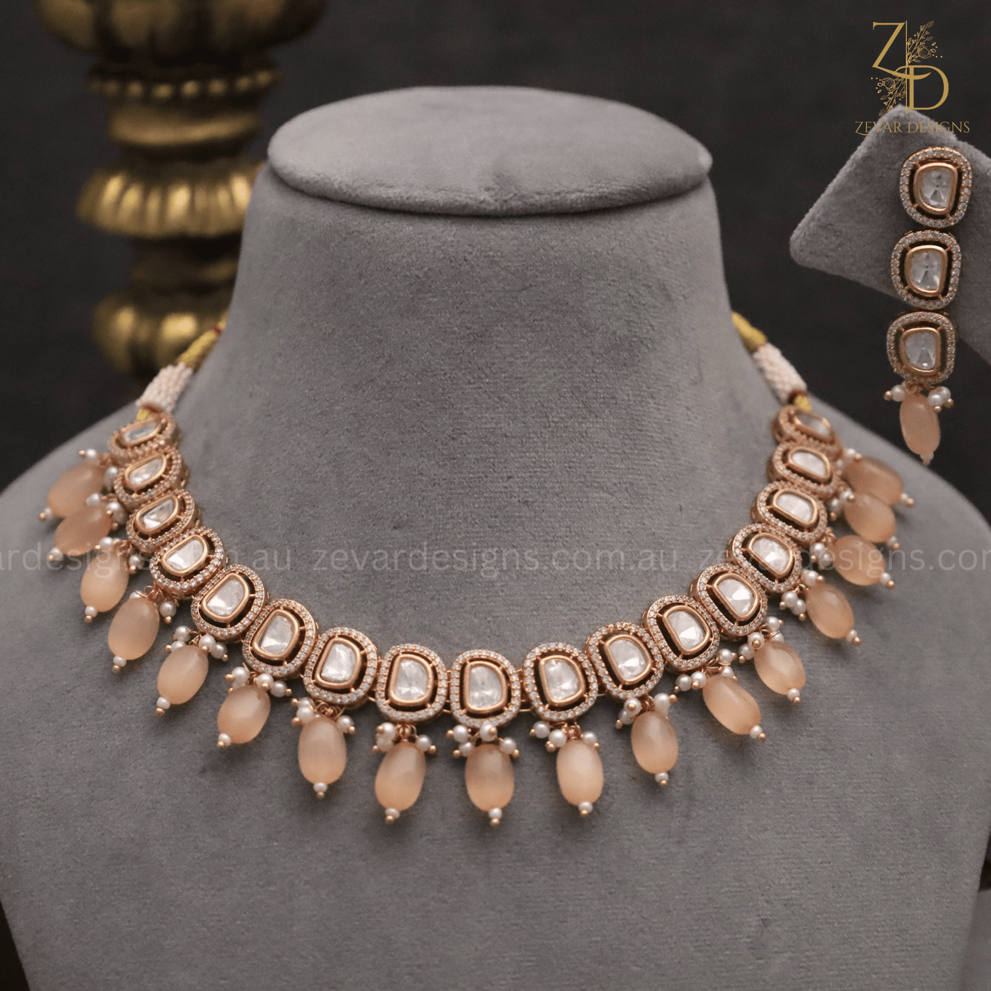 Stylish necklace set deals