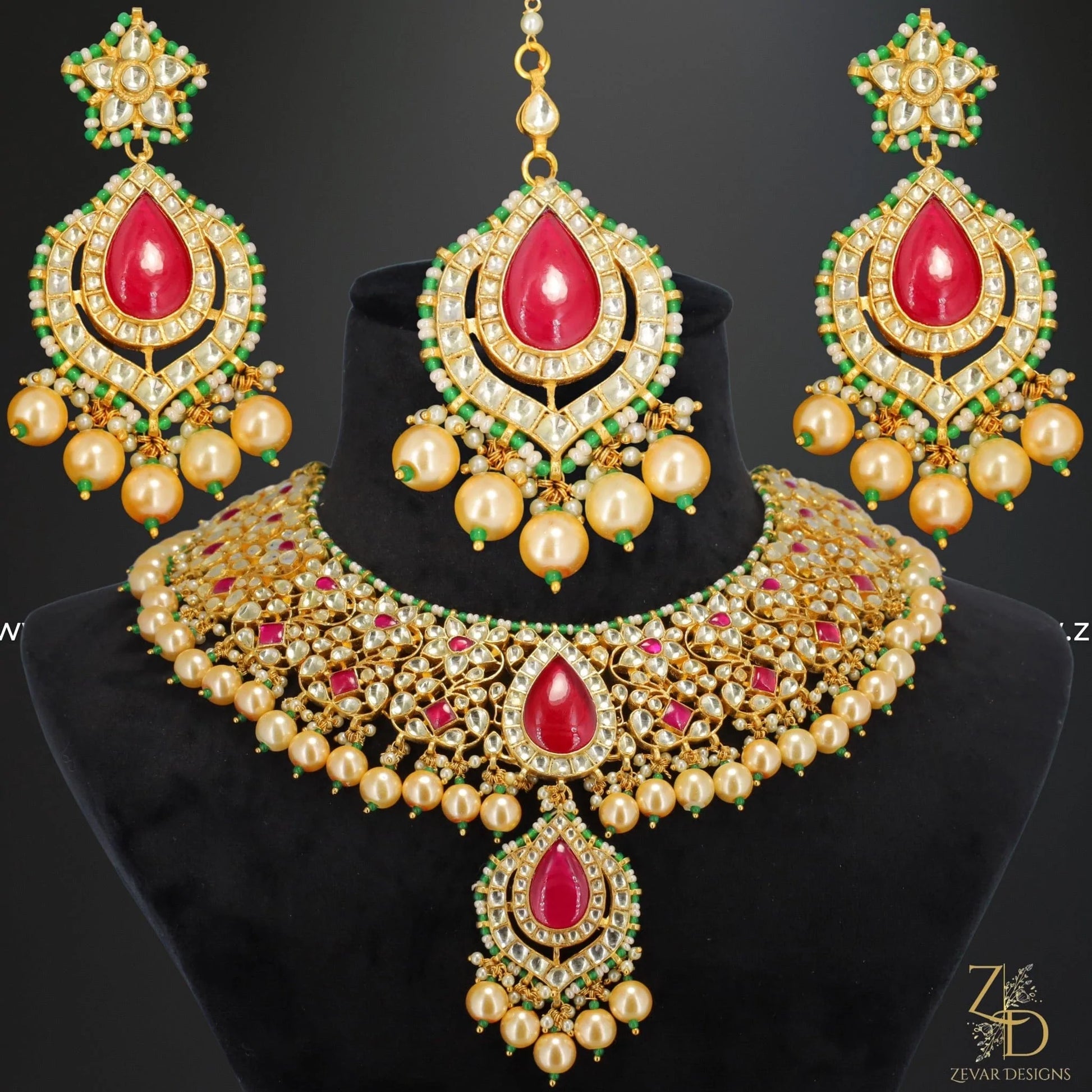 Red kundan hot sale choker set