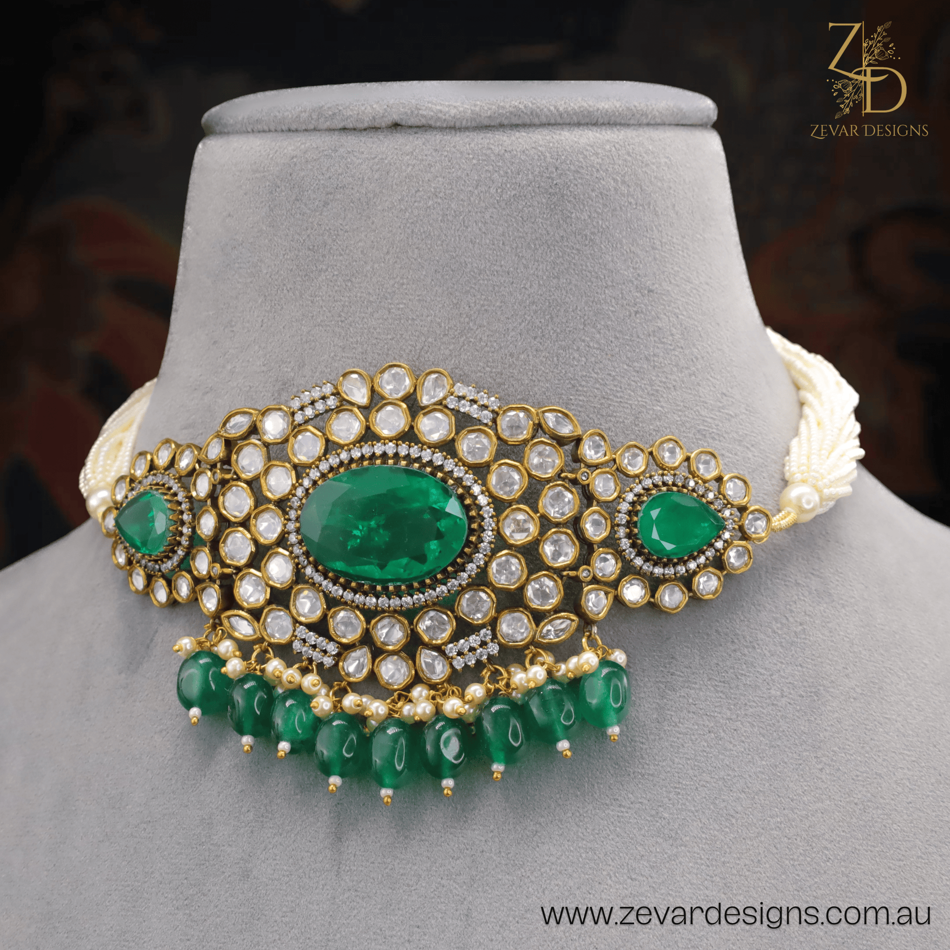 Doublet Stone Victorian Finish Kundan Choker Set Emerald Green